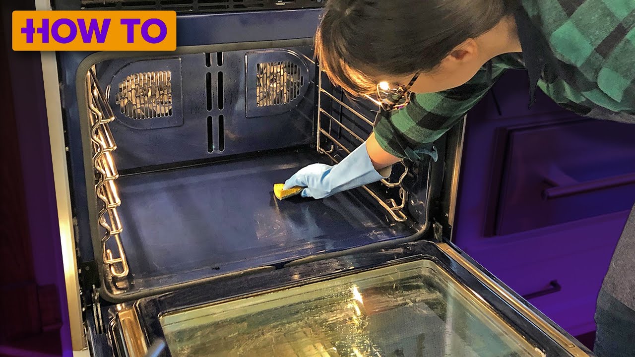 How to clean your oven with this simple DIY hack