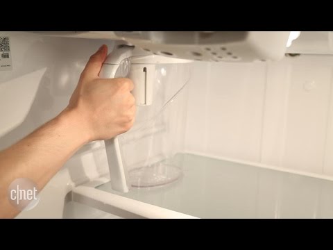 GE's Autofill Pitcher fridge says, 'Fill 'er up!'