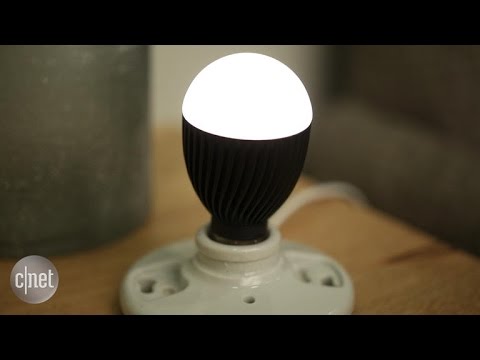 Misfit's smart bulb is a color changer, not a game changer