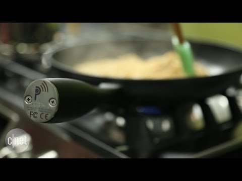 You'll flip for this smart frying pan